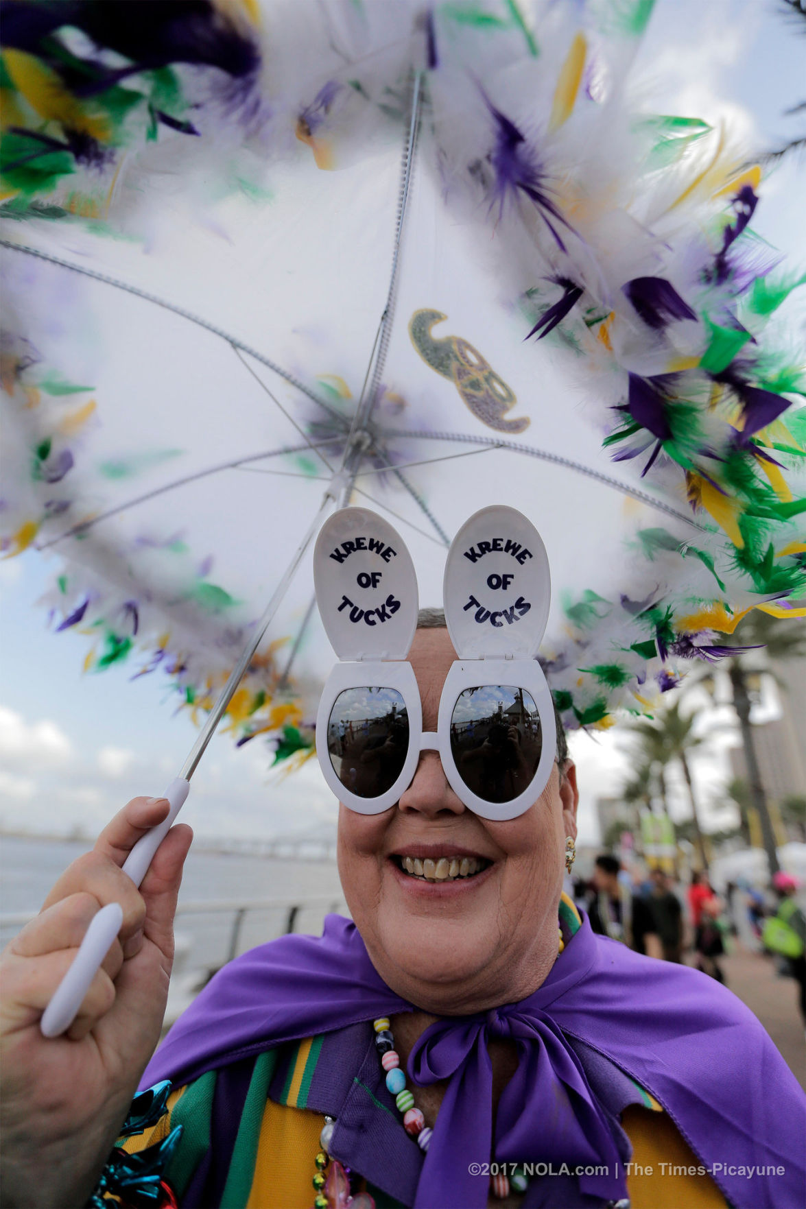 Mardi Gras 2017: Zulu and Rex arrive for Lundi Gras